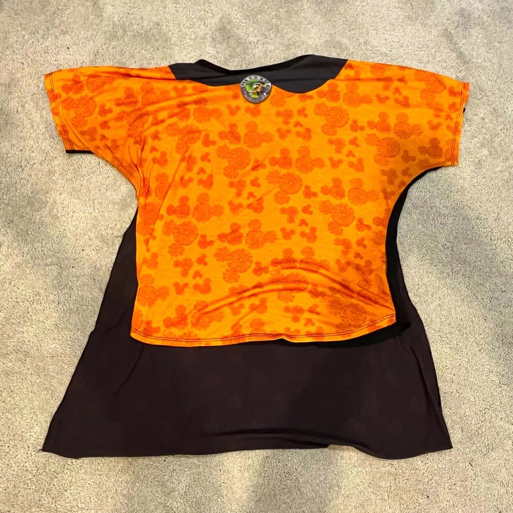 Disney Parks Halloween blouse - size L - Minnie Mouse spiderwebs
